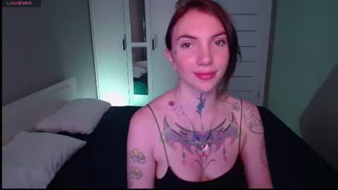 Snapshot of annetenet chatting on July 7, 2026, 8:07 am Annet online show from July 7, 2026, 8:07 am