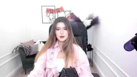 annetli online show from October 22, 2025, 3:40 am