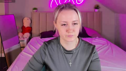 Joyce Howard online show from March 17, 2026, 2:27 am