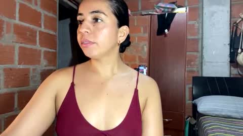 anngela online show from September 22, 2025, 9:39 pm