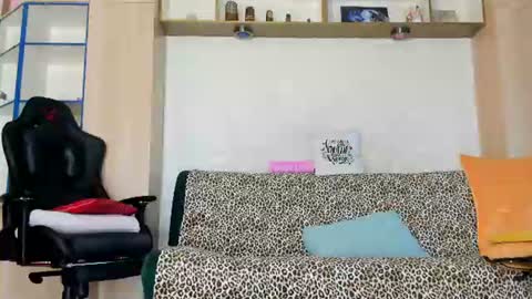 Snapshot of anngray1 chatting on July 28, 2026, 4:39 pm anngray1 online show from July 28, 2026, 4:39 pm