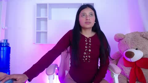 Anni online show from January 4, 2025, 4:11 pm