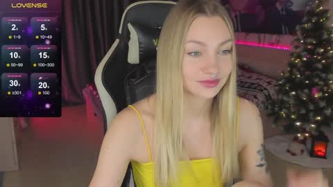 Annie online show from December 31, 2024, 3:53 pm