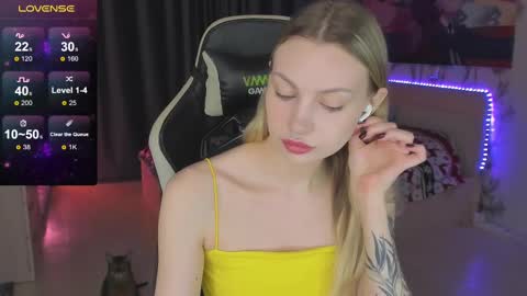 Annie online show from February 28, 2025, 9:23 pm