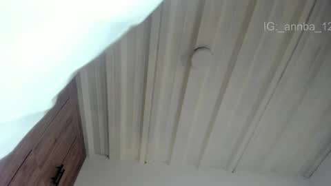 annie_barozzi online show from April 29, 2026, 12:20 pm