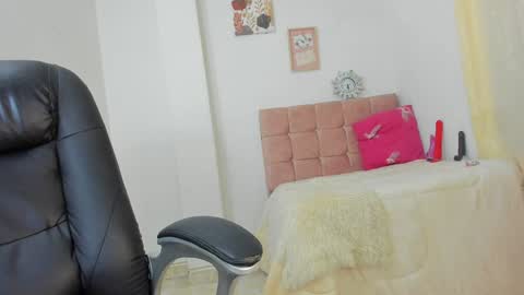 Anna online show from January 17, 2025, 11:07 pm