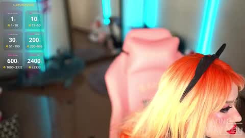 Annie May   online show from January 6, 2026, 2:43 pm