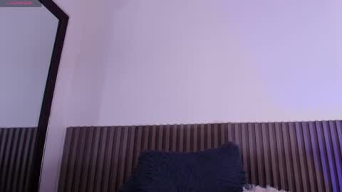 Annie online show from April 21, 2026, 1:42 am