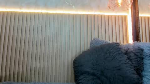 Snapshot of annie_paradisee chatting on July 13, 2026, 6:44 pm Annie online show from July 13, 2026, 6:44 pm