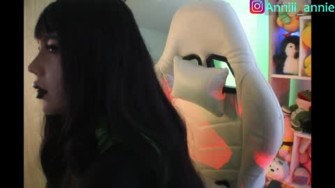 JEANNE no olvides seguirme dont forget follow me  uu online show from April 23, 2026, 10:45 pm