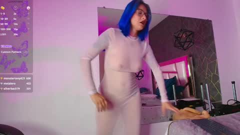 Annie  online show from December 9, 2024, 3:11 pm