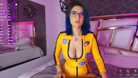 Annie  online show from February 28, 2025, 12:31 pm