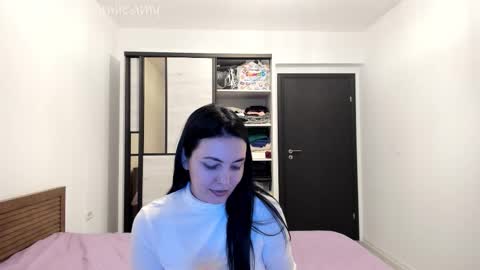 Annie online show from December 16, 2025, 6:35 pm