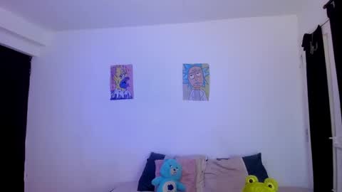 AnnieBlu3 online show from December 24, 2024, 12:33 pm