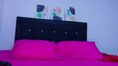 Snapshot of anniecollins6991 chatting on March 11, 2026, 8:59 pm AnnieCollins69 online show from March 11, 2026, 8:59 pm