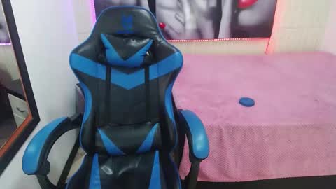 Anniee online show from January 25, 2025, 2:36 pm