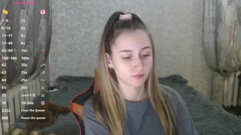 annieee_smith online show from December 21, 2025, 4:47 pm