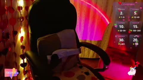 Snapshot of anniehh_ chatting on March 6, 2025, 10:09 am Annie Independent model Hello all offline tokens are appreciated thank you for your support.33 online show from March 6, 2025, 10:09 am