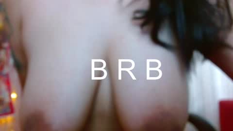 Snapshot of anniehh_ chatting on September 16, 2025, 6:31 pm Annie Independent model Hello all offline tokens are appreciated thank you for your support.33 online show from September 16, 2025, 6:31 pm