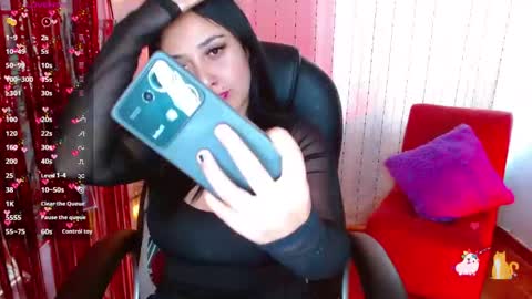 Snapshot of anniehh_ chatting on November 20, 2025, 11:43 am Annie Independent model Hello all offline tokens are appreciated thank you for your support.33 online show from November 20, 2025, 11:43 am