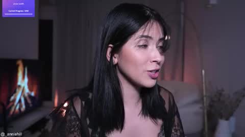 Snapshot of anniehillofficial_ chatting on October 3, 2025, 8:50 pm anniehillofficial_ online show from October 3, 2025, 8:50 pm