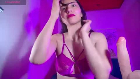 Annie online show from March 12, 2025, 4:02 pm