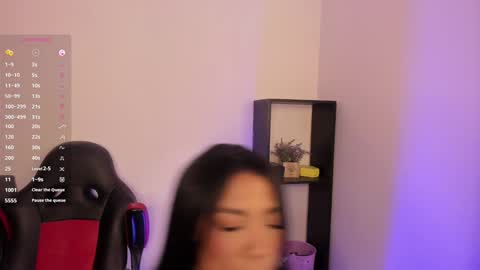 A N N I E online show from January 4, 2025, 8:39 am