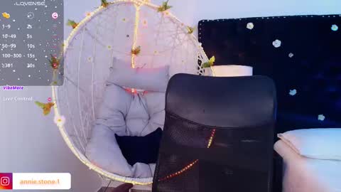 ANNIE  online show from September 12, 2025, 12:05 pm