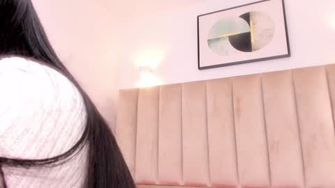 Annie Queen online show from February 1, 2025, 2:58 am