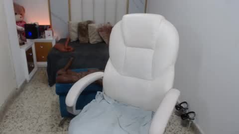 anna online show from January 7, 2025, 8:10 pm