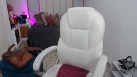 anna online show from March 12, 2025, 11:44 pm