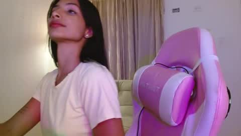 AnnaS online show from April 11, 2026, 3:55 am