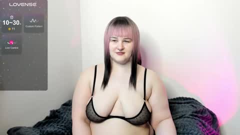 Snapshot of annnott chatting on November 13, 2025, 7:51 am Ann online show from November 13, 2025, 7:51 am