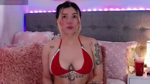 Antonella Lee online show from April 19, 2026, 5:56 pm