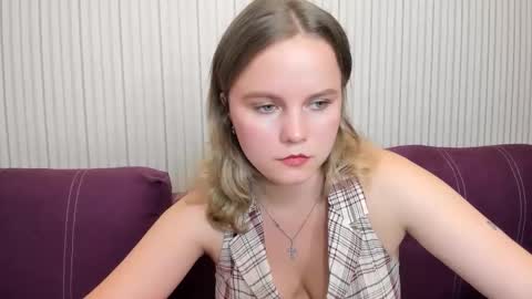 anny_love_you online show from September 29, 2025, 1:16 pm