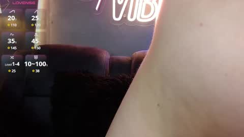 anny_loves online show from January 10, 2025, 12:17 am