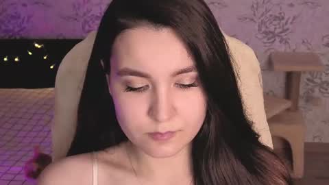 Annie online show from June 16, 2026, 10:34 pm