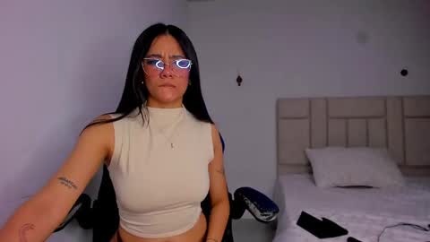 Snapshot of anny_vittar chatting on May 17, 2026, 6:22 am Valeria online show from May 17, 2026, 6:22 am