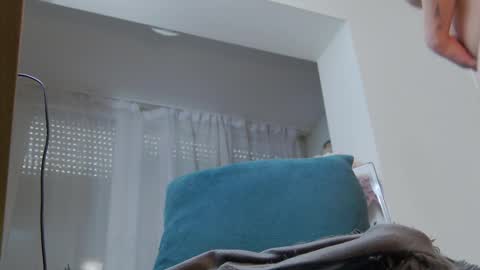 Anna online show from March 10, 2025, 7:21 am