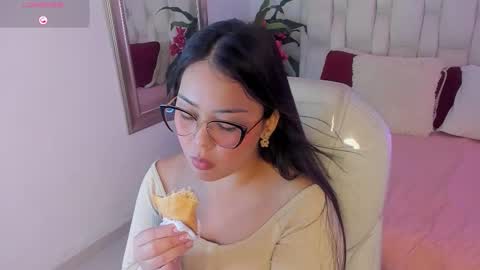 anny  online show from January 19, 2026, 1:04 pm