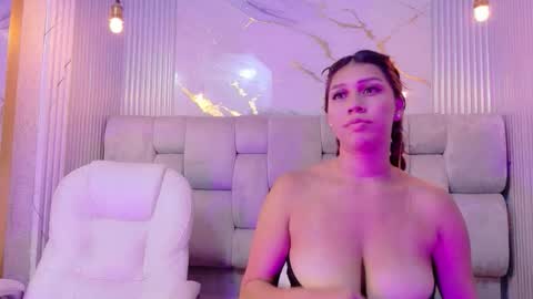 annyeli_bigtits online show from March 7, 2026, 5:15 am