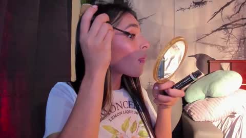 Annyluna online show from December 15, 2025, 11:42 pm