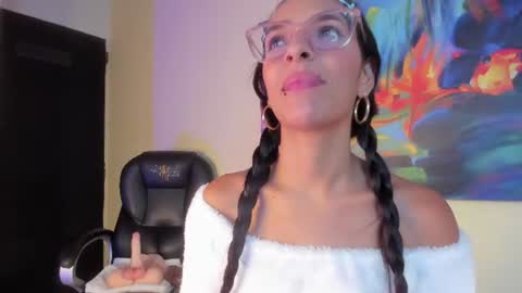 Annyluna online show from July 18, 2026, 12:20 pm
