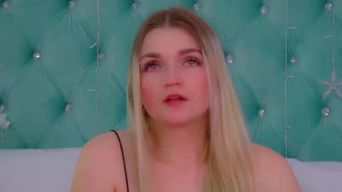 annyraii online show from January 13, 2026, 6:08 am