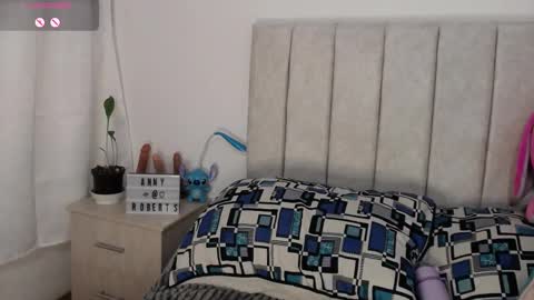 Anny online show from September 20, 2025, 1:34 pm