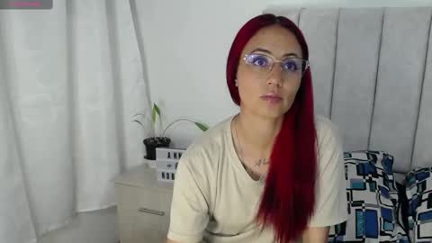 Anny online show from October 7, 2025, 3:36 am