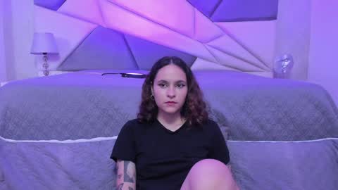 AnnyT online show from December 1, 2024, 11:47 pm