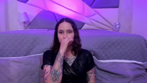 AnnyT online show from January 16, 2025, 10:55 pm