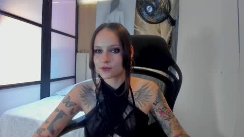 AnnyT online show from March 26, 2026, 10:15 pm