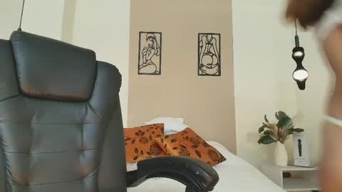 Snapshot of annyxhot chatting on June 6, 2026, 11:04 am AnnyXhot online show from June 6, 2026, 11:04 am